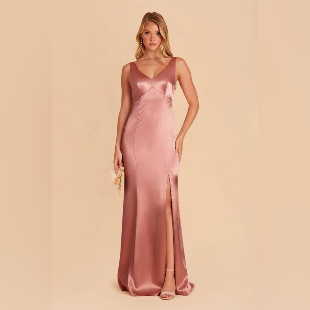 New Buddy Grey formal dress 💕